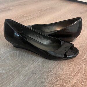 Cole Haan 1" wedge